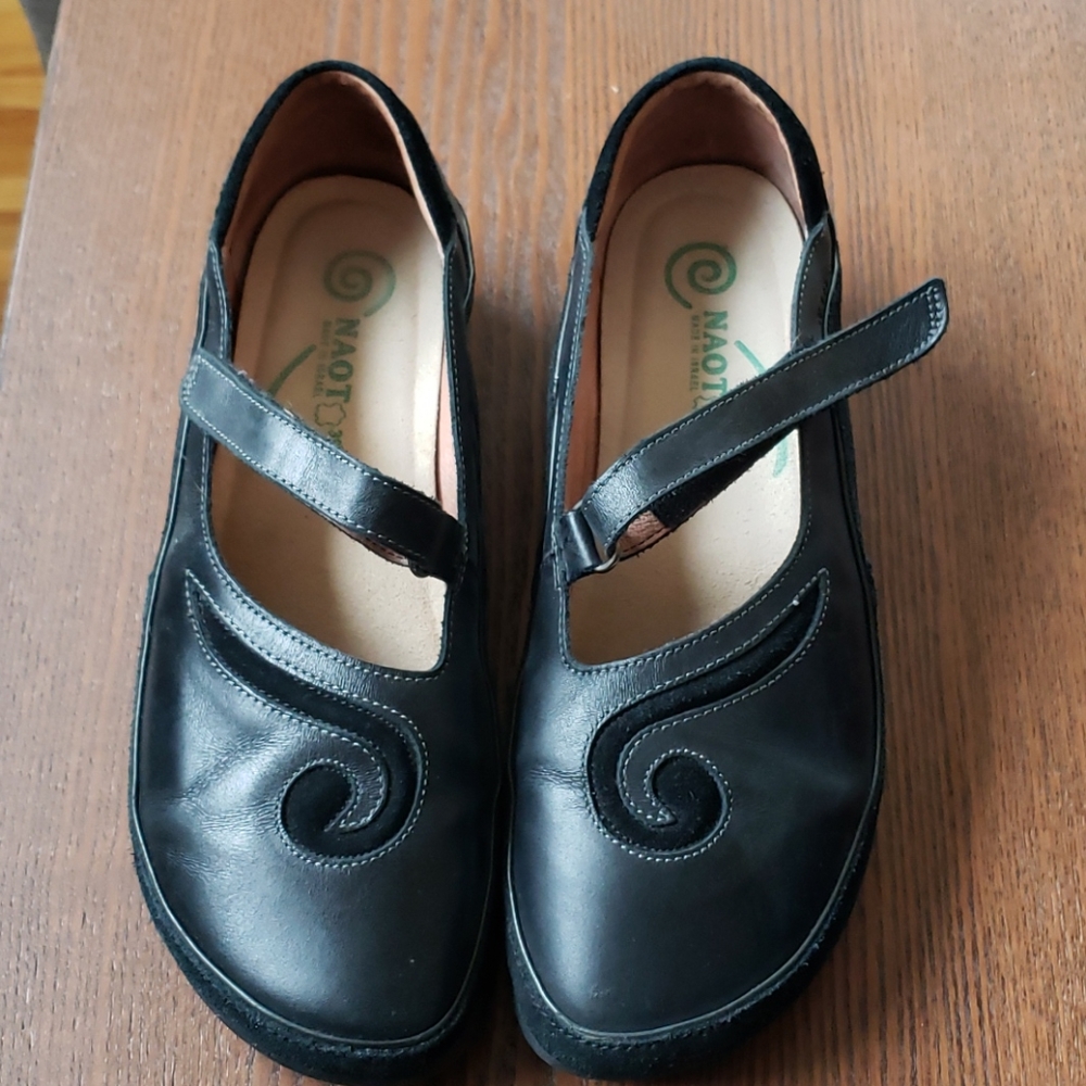 Noat black mary janes